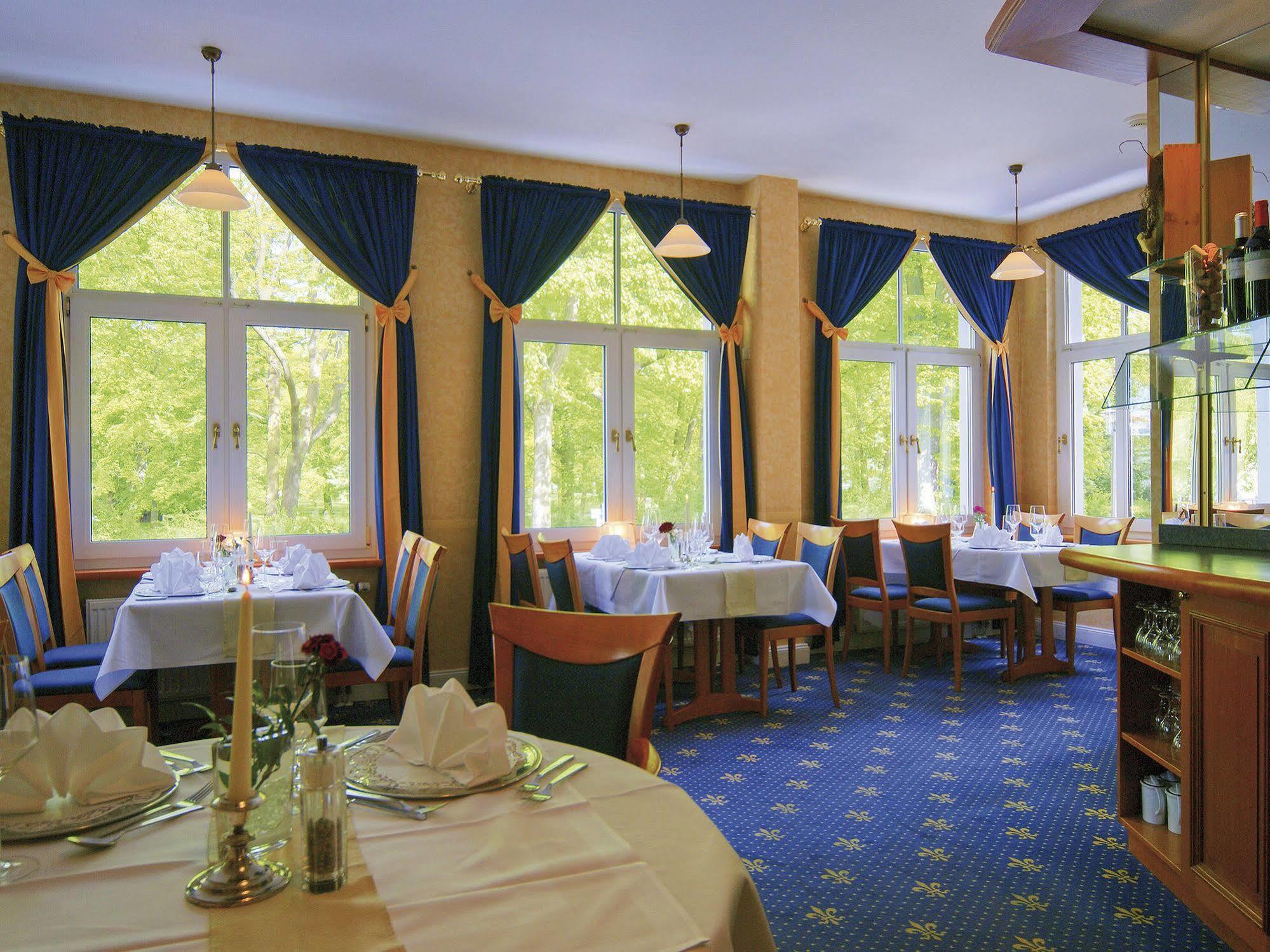 Kurparkhotel Warnemuende Rostock Zewnętrze zdjęcie